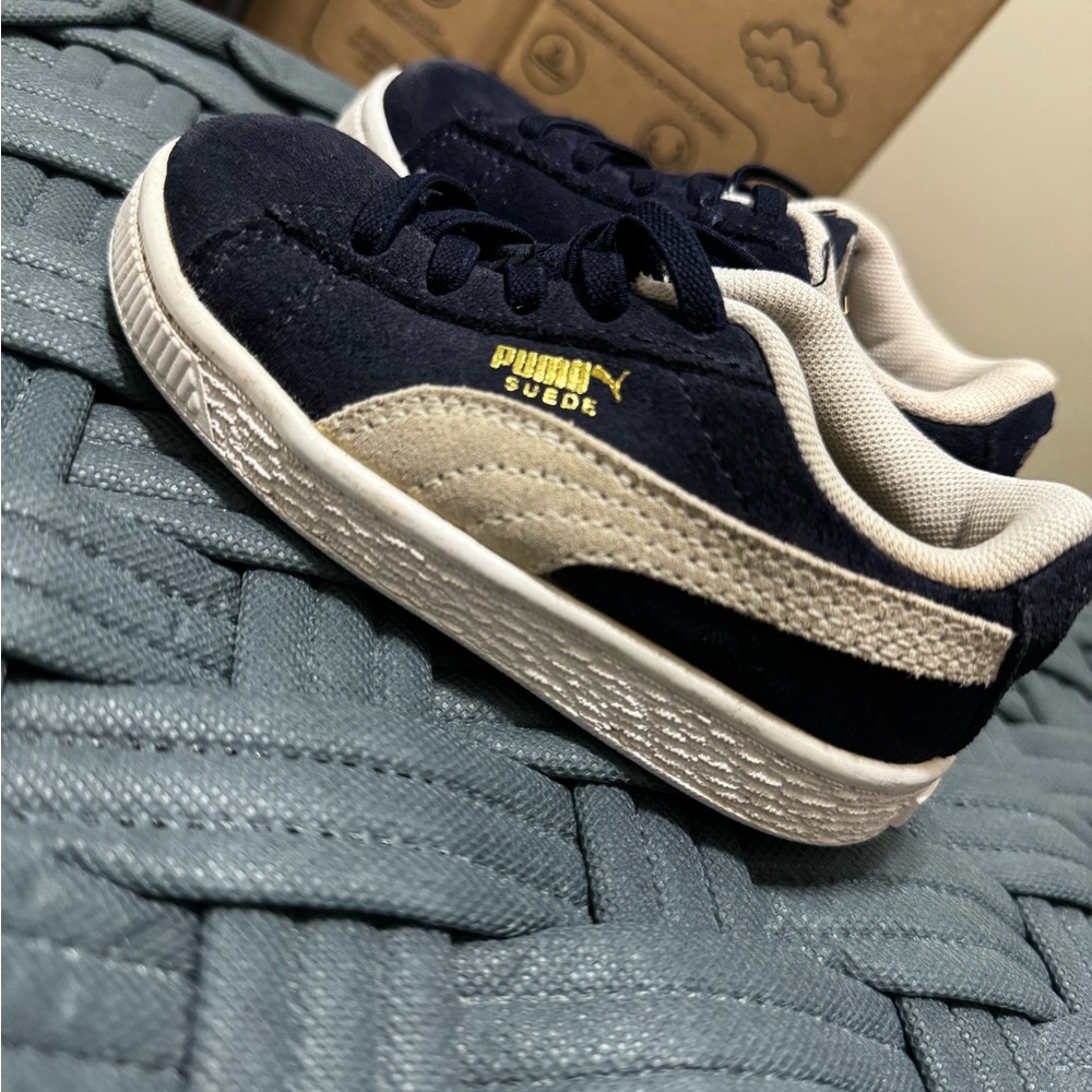 Puma Kids Sneakers - Navy and Cream